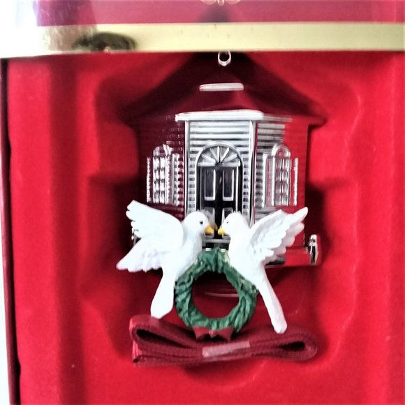Christmas Ornament VTG Lenox From Our Home To Yours 2002 Silverplated New Doves - Picture 5 of 7